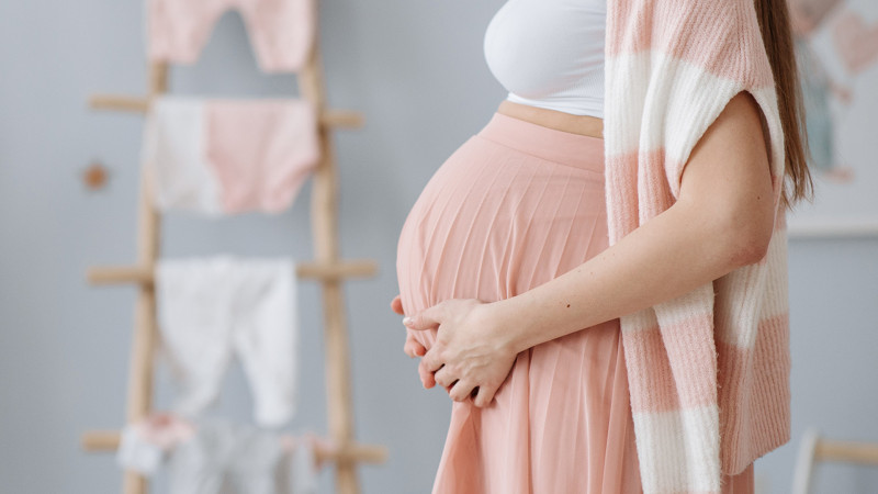 Travel of expectant mothers